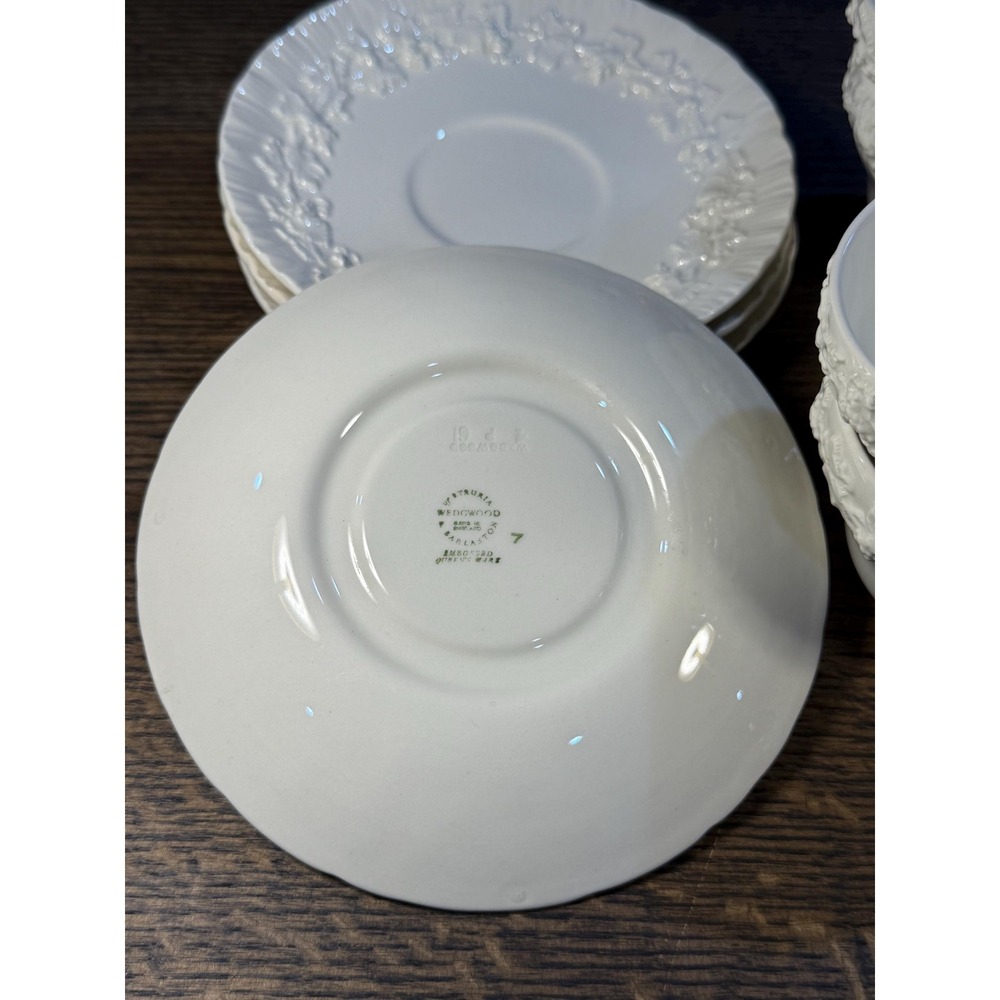 Vintage Wedgwood Embossed‎ Queens Ware Creamware Cups and Saucers, Set of 4 - Picture 11 of 16
